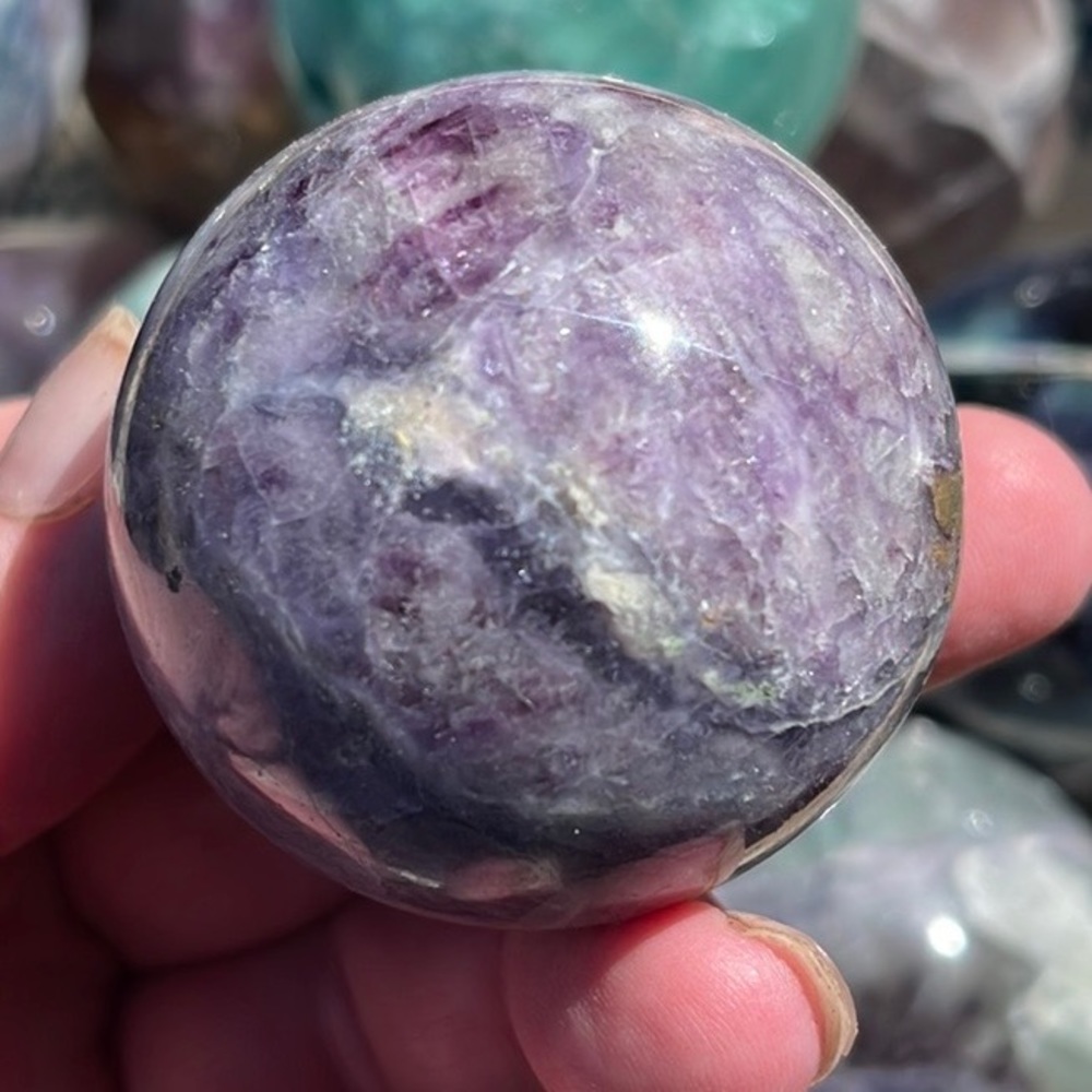 Beautiful natural fluorite healing sphere - Picture 11 of 13